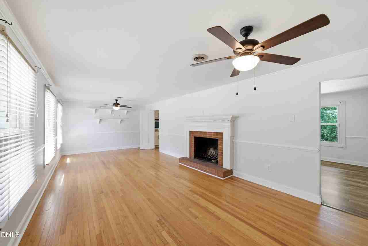 1108 Park Ave - Photo 6 of 33