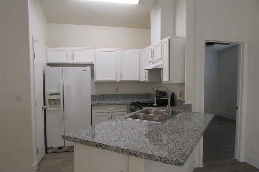2361 Taos Dr - Photo 2 of 12