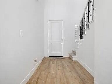 539 S Stewart Creek Cv - Photo 2 of 22