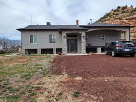 1065 N Canyon St #B - Photo 1 of 1