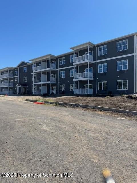 403 Circle Drive - Photo 2 of 33