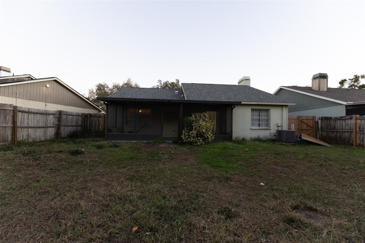4610 N Country Hills Ct - Photo 7 of 20