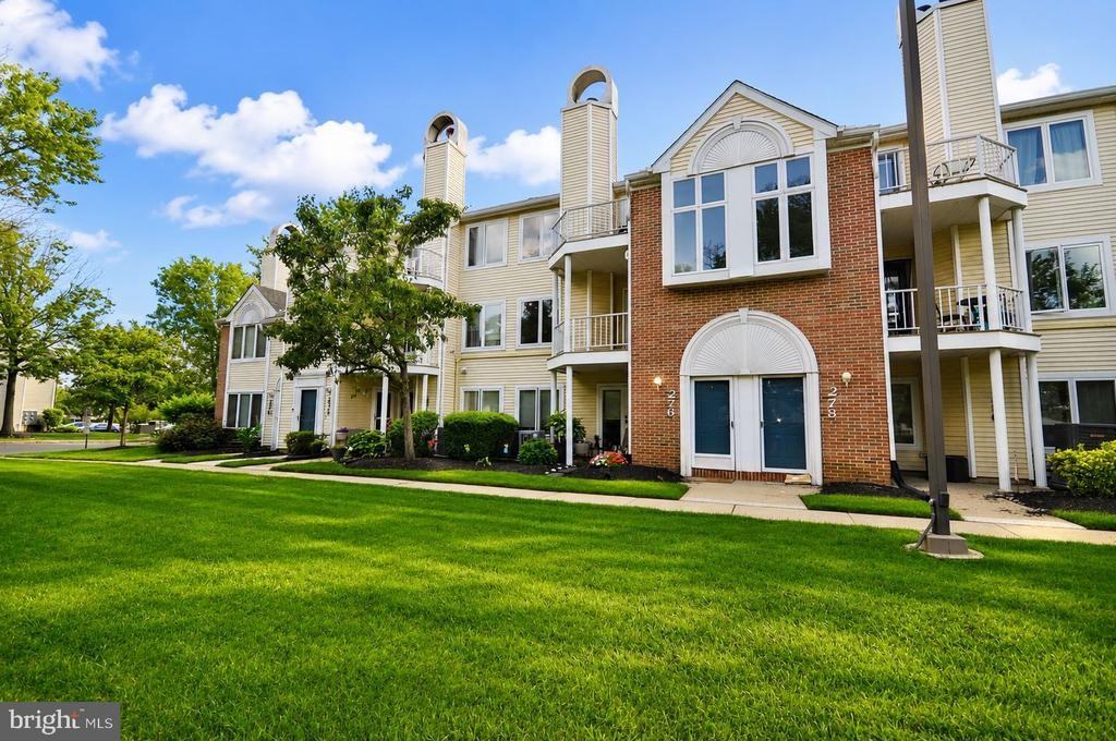 276 Juanita Ct