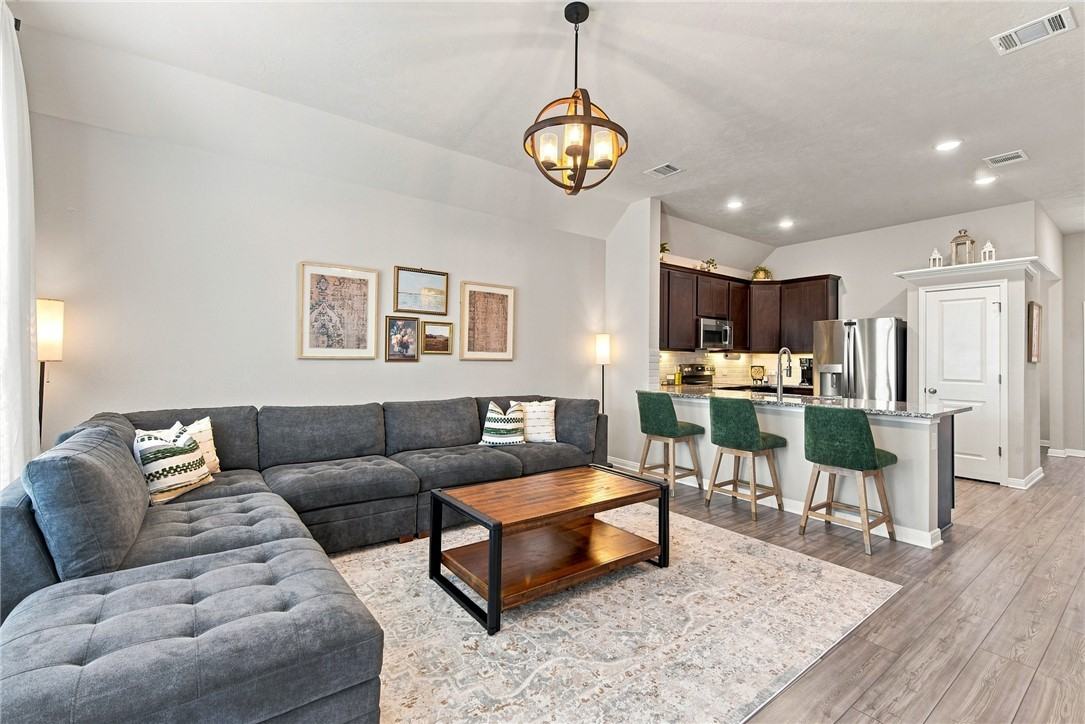 10635 Natural Pond Rd - Photo 7 of 19