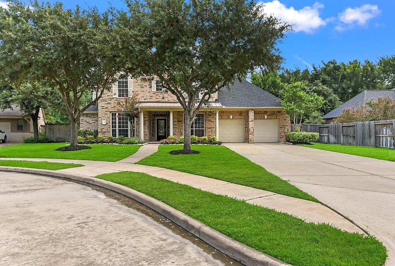 1030 Bayou Vista Ct - Photo 2 of 49