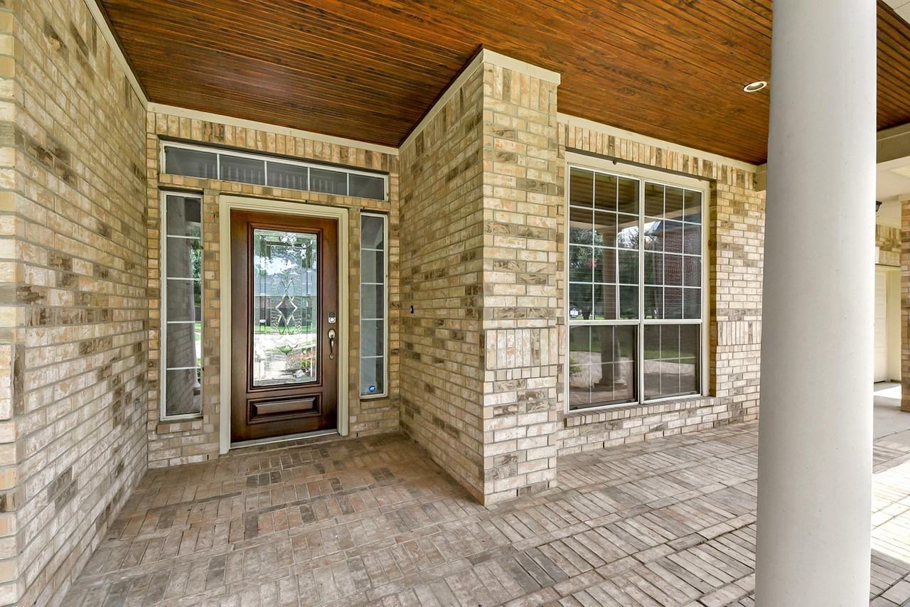 1030 Bayou Vista Ct - Photo 5 of 49