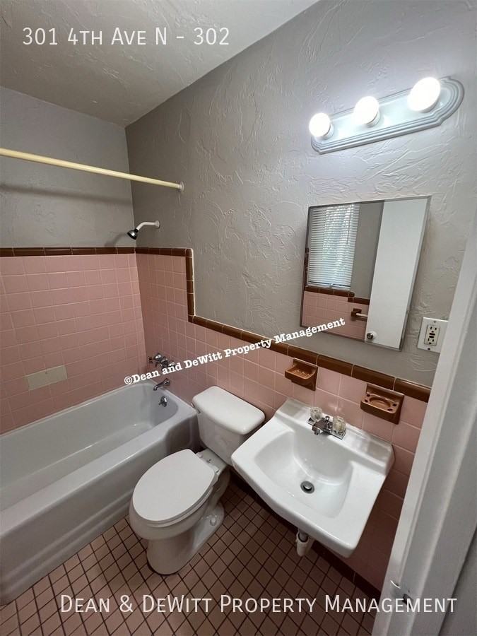301 4th Ave N #202 - Photo 7 of 17