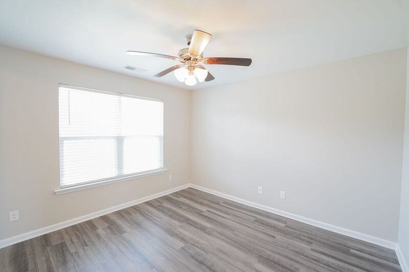 105 Butternut Blvd - Photo 7 of 45