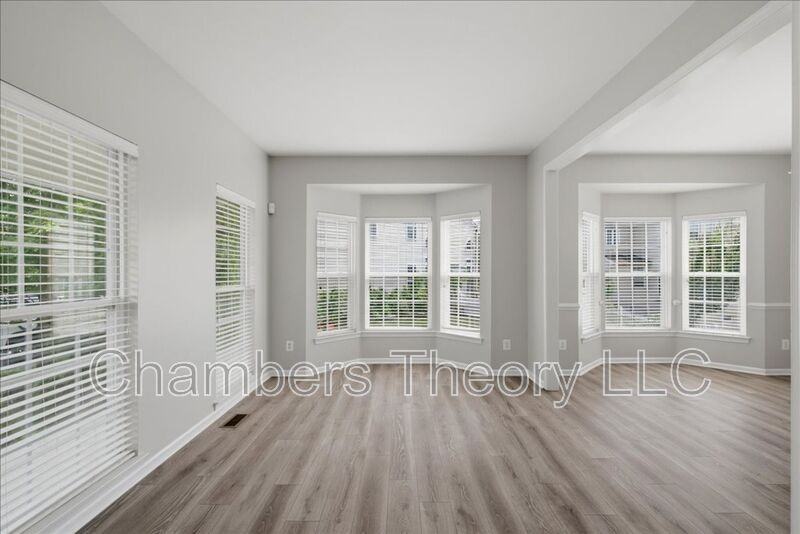 42211 Marcy Way - Photo 3 of 50