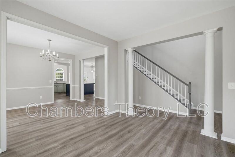42211 Marcy Way - Photo 4 of 50