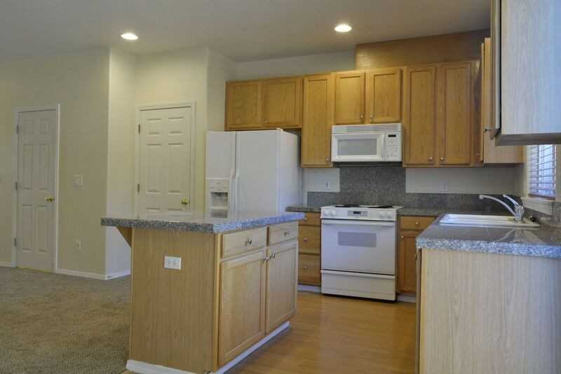 773 Sw 198th Pl - Photo 4 of 25