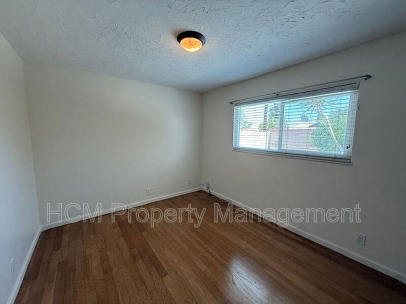 16402 Birdie Ln - Photo 3 of 38