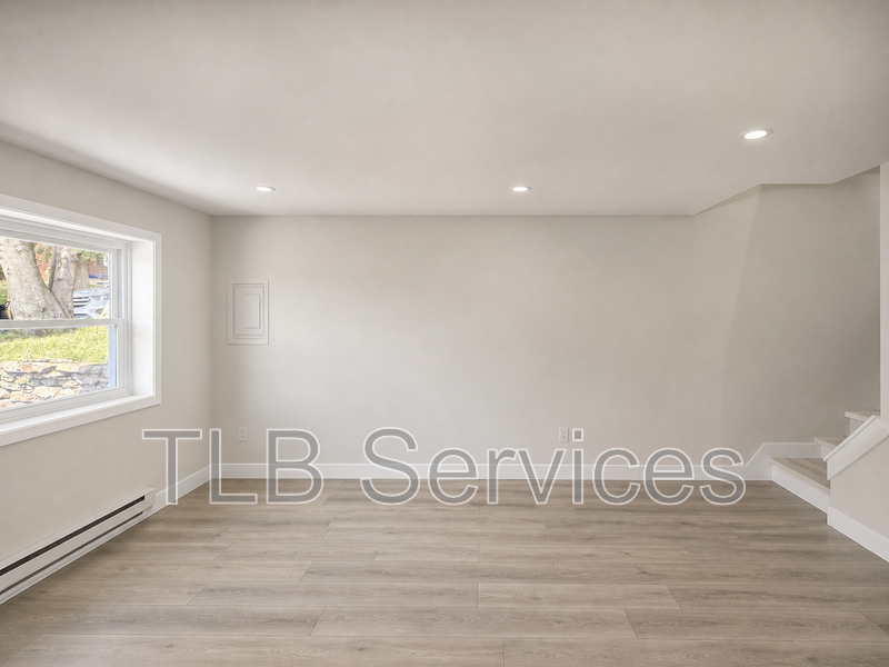 510 N State St - Photo 2 of 5