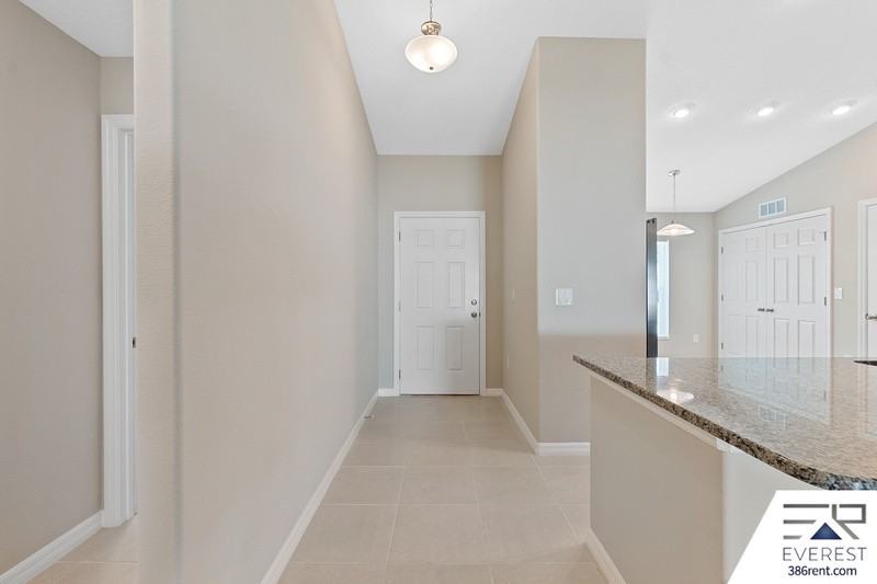 23 Ryding Ln - Photo 7 of 44