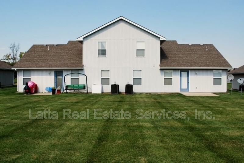 1101 Nw Willow Dr - Photo 2 of 13