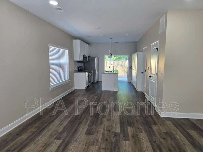 404 Giles St #A - Photo 3 of 48