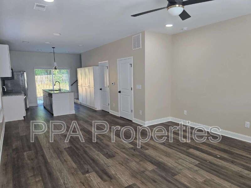 404 Giles St #A - Photo 5 of 48