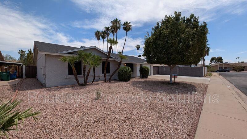 2029 S Nina Cir - Photo 4 of 49