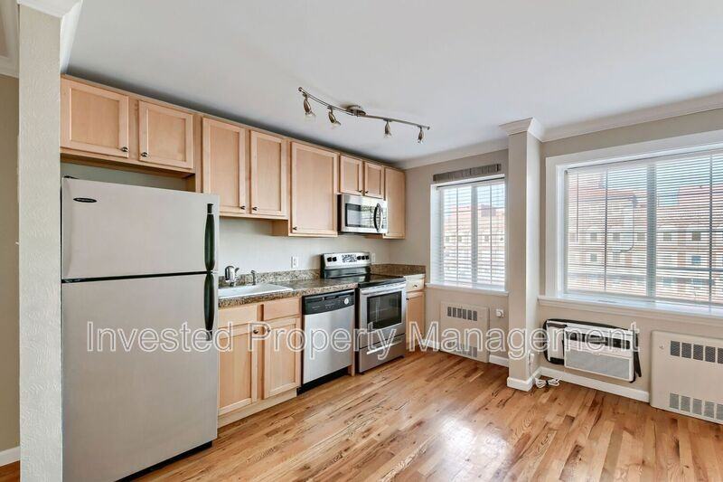 1450 Albion St #304 - Photo 7 of 12