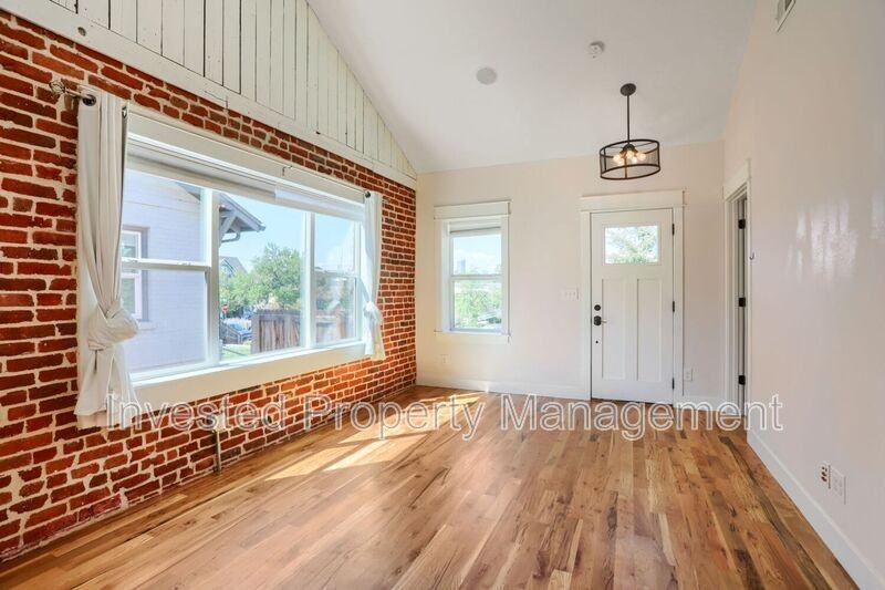 2820 N Josephine St - Photo 4 of 20
