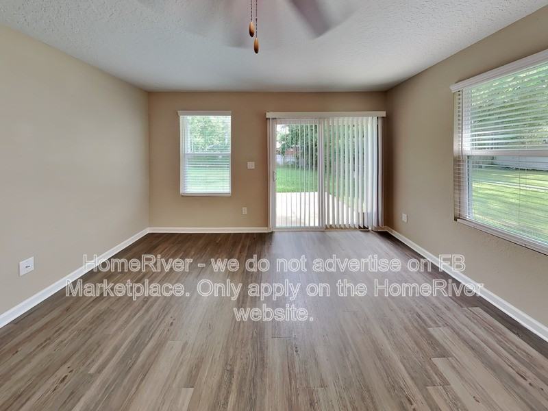 5127 Park St - Photo 5 of 25