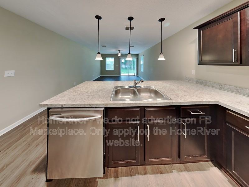5127 Park St - Photo 7 of 25