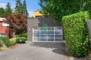 featured image of 1240 Ne 117th St