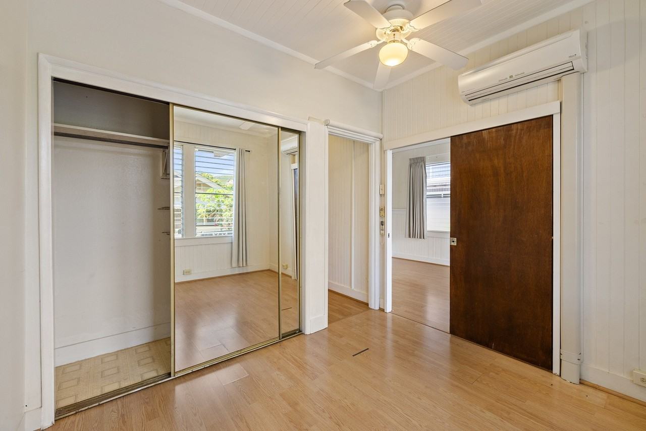 622 11th Ave - Photo 2 of 21