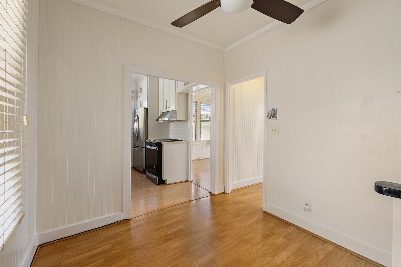 622 11th Ave - Photo 5 of 21