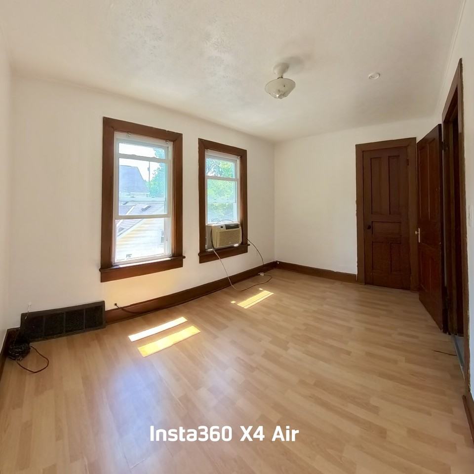 4103 E 76th St #2UP - Photo 4 of 8