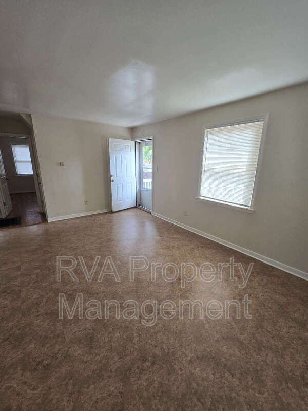 1509 Silver Ave - Photo 4 of 9