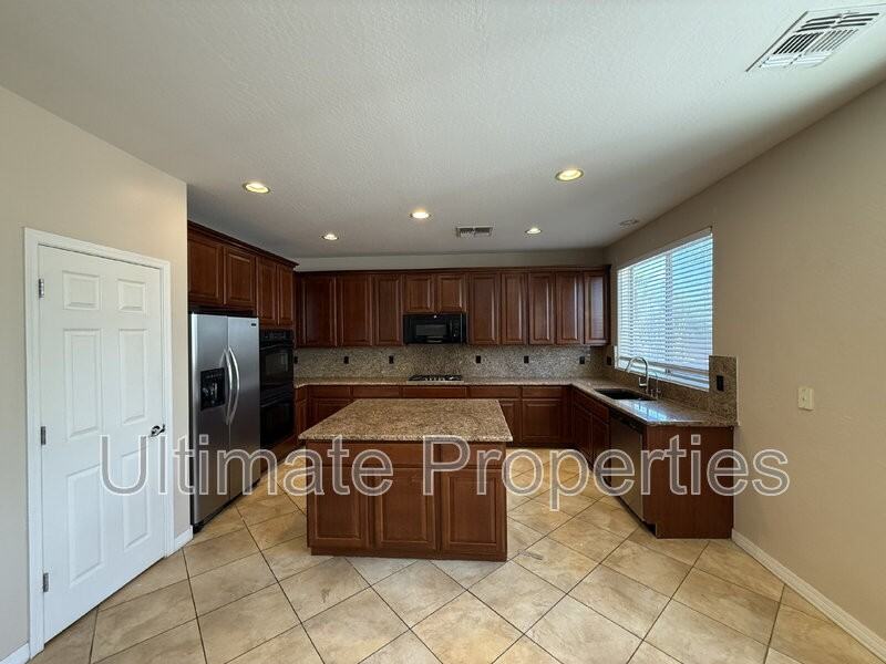 25806 N 50th Gln - Photo 5 of 15