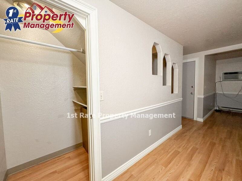 1681 N Laurel St #209 - Photo 7 of 20