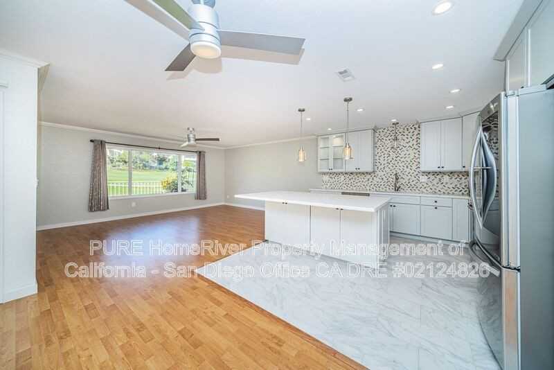 7525 Jerez Ct #H - Photo 7 of 33