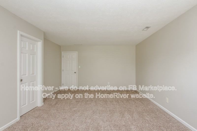 6726 Ossington Dr - Photo 4 of 15