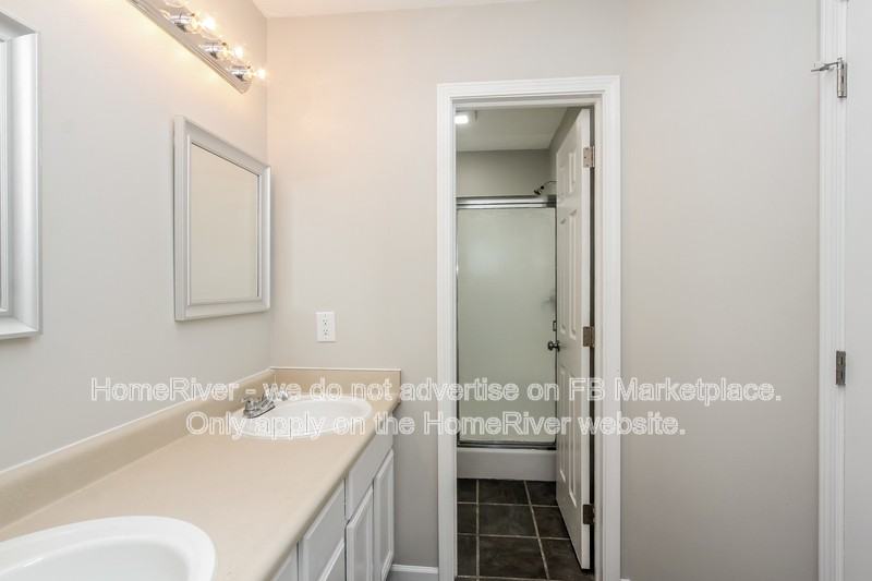 6726 Ossington Dr - Photo 6 of 15