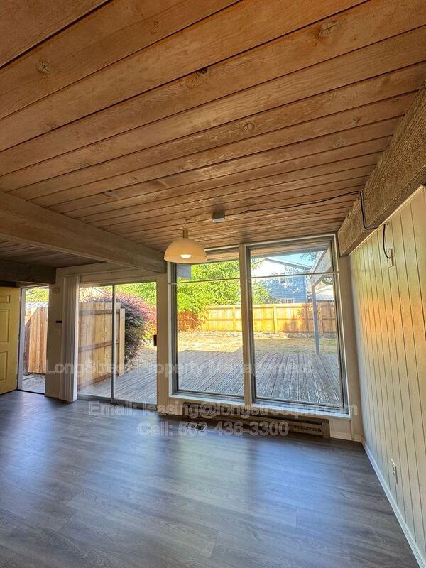 831 Nw 26th St - Photo 2 of 30