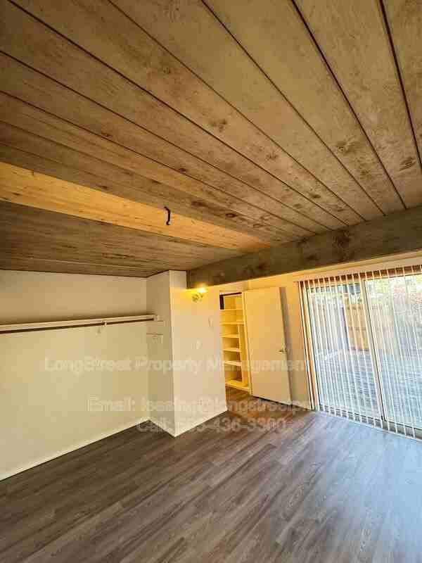 831 Nw 26th St - Photo 5 of 30