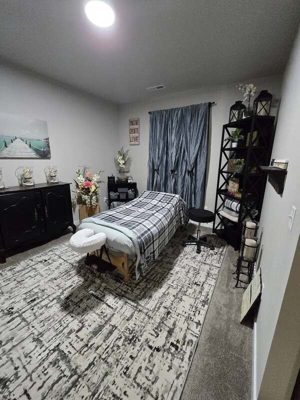 238 S Iceberg Lake Ave - Photo 6 of 33