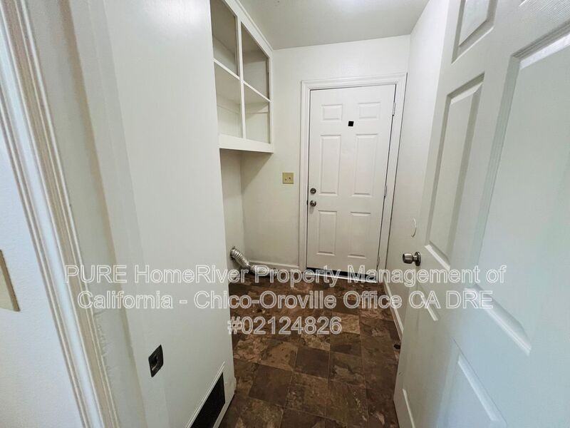 9210 Goodspeed St - Photo 7 of 15