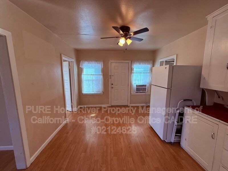 1532 Bridge St - Photo 5 of 14