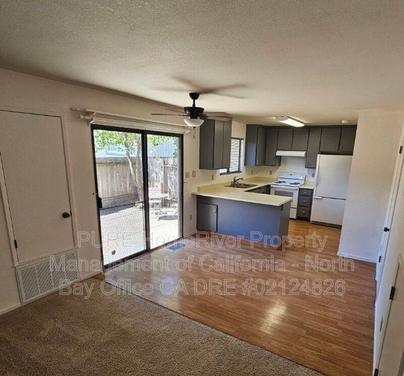619 Donner Ln - Photo 3 of 15