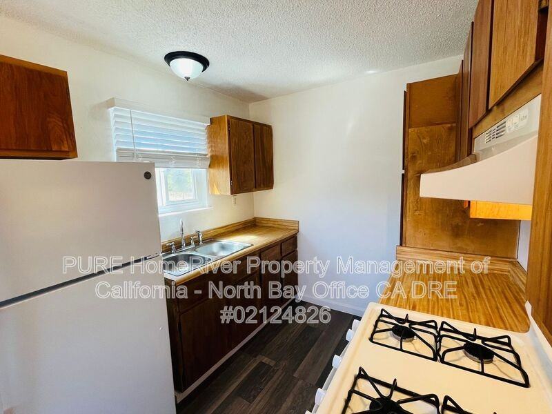150 Oak Manor Ct #C - Photo 5 of 8