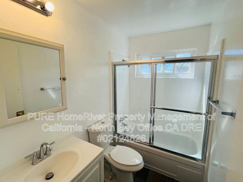 150 Oak Manor Ct #C - Photo 6 of 8