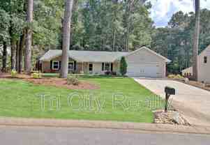 317 Summer Pl - Photo 1 of 1