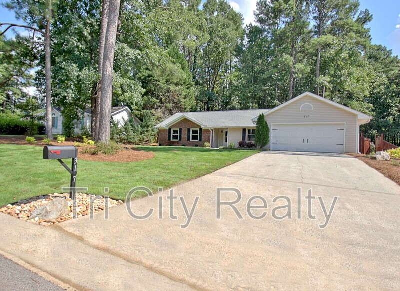 317 Summer Pl - Photo 3 of 50