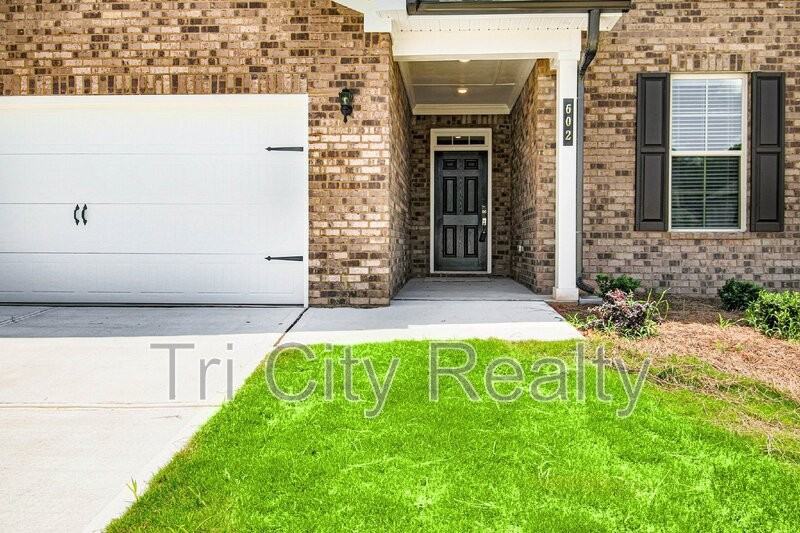 602 Skye Ct - Photo 3 of 50