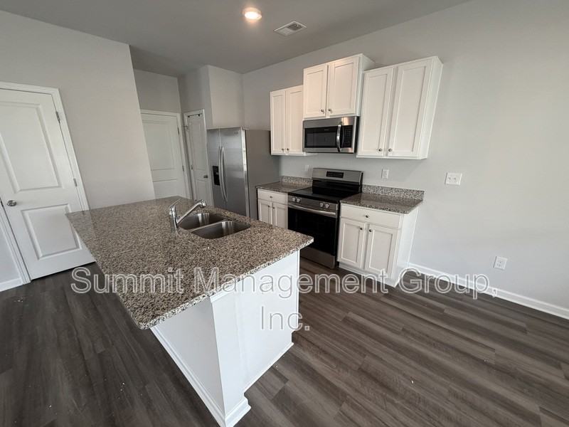 160 Heard Ln - Photo 5 of 28