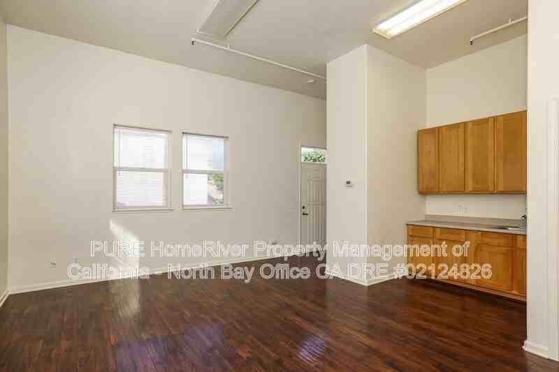 154 Railroad Ave #E - Photo 7 of 14