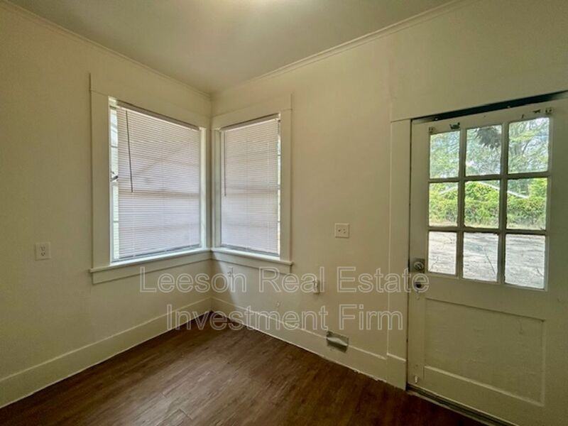 536 Wilkinson St #A - Photo 3 of 15